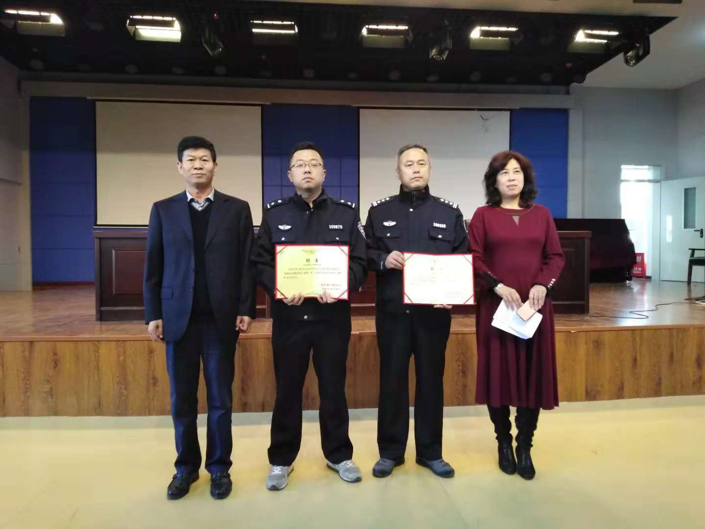 图片4.png 图片4.png